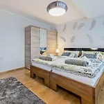 Urbanapartment In Center #Freeparking #Cozy